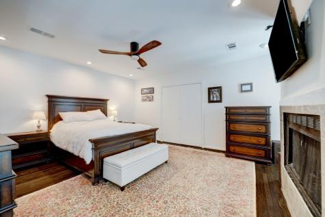 1600 Vassar Street Houston TX 77006