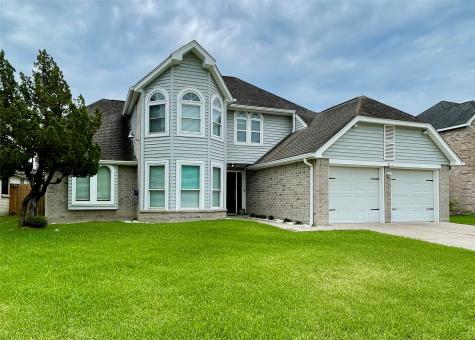 709 Regency Court Friendswood TX 77546