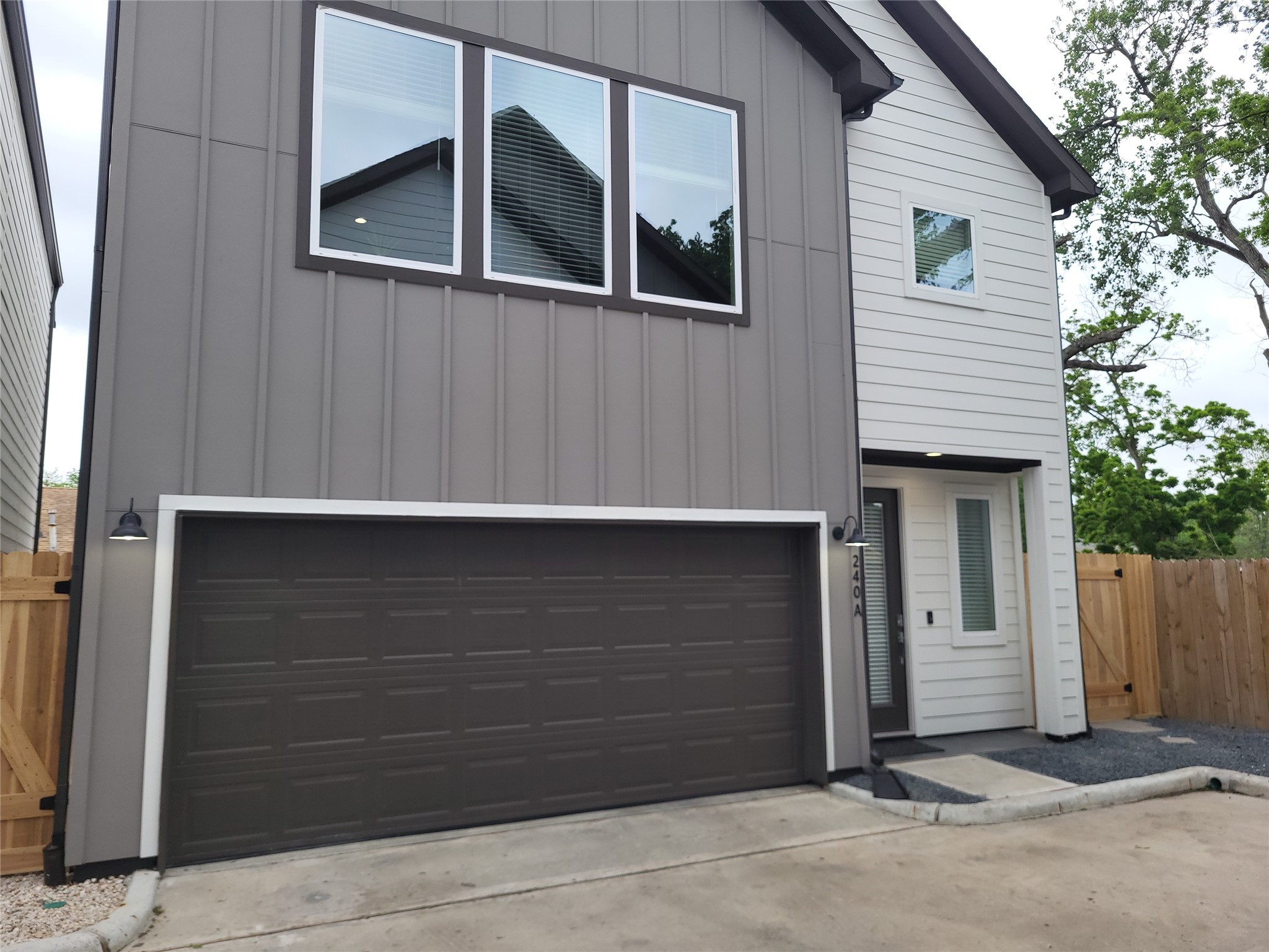 240 Julia Street A Houston TX 77022