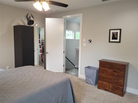 240 Julia Street A Houston TX 77022