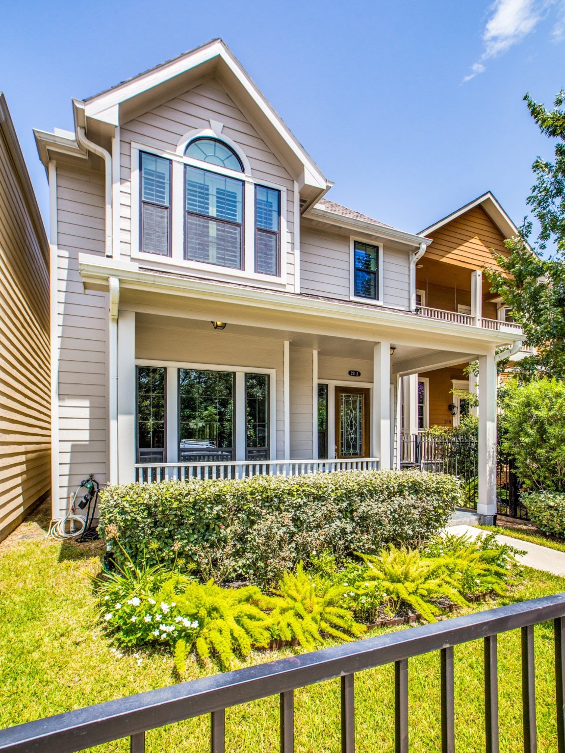 221 W 25th Street A Houston TX 77008