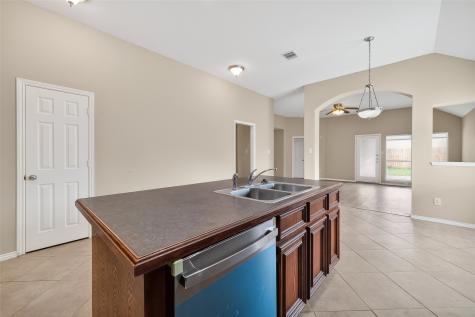 2114 Thorn Berry Creek Lane Katy TX 77449