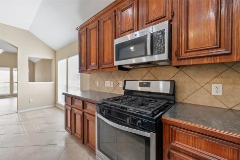 2114 Thorn Berry Creek Lane Katy TX 77449