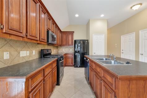 2114 Thorn Berry Creek Lane Katy TX 77449