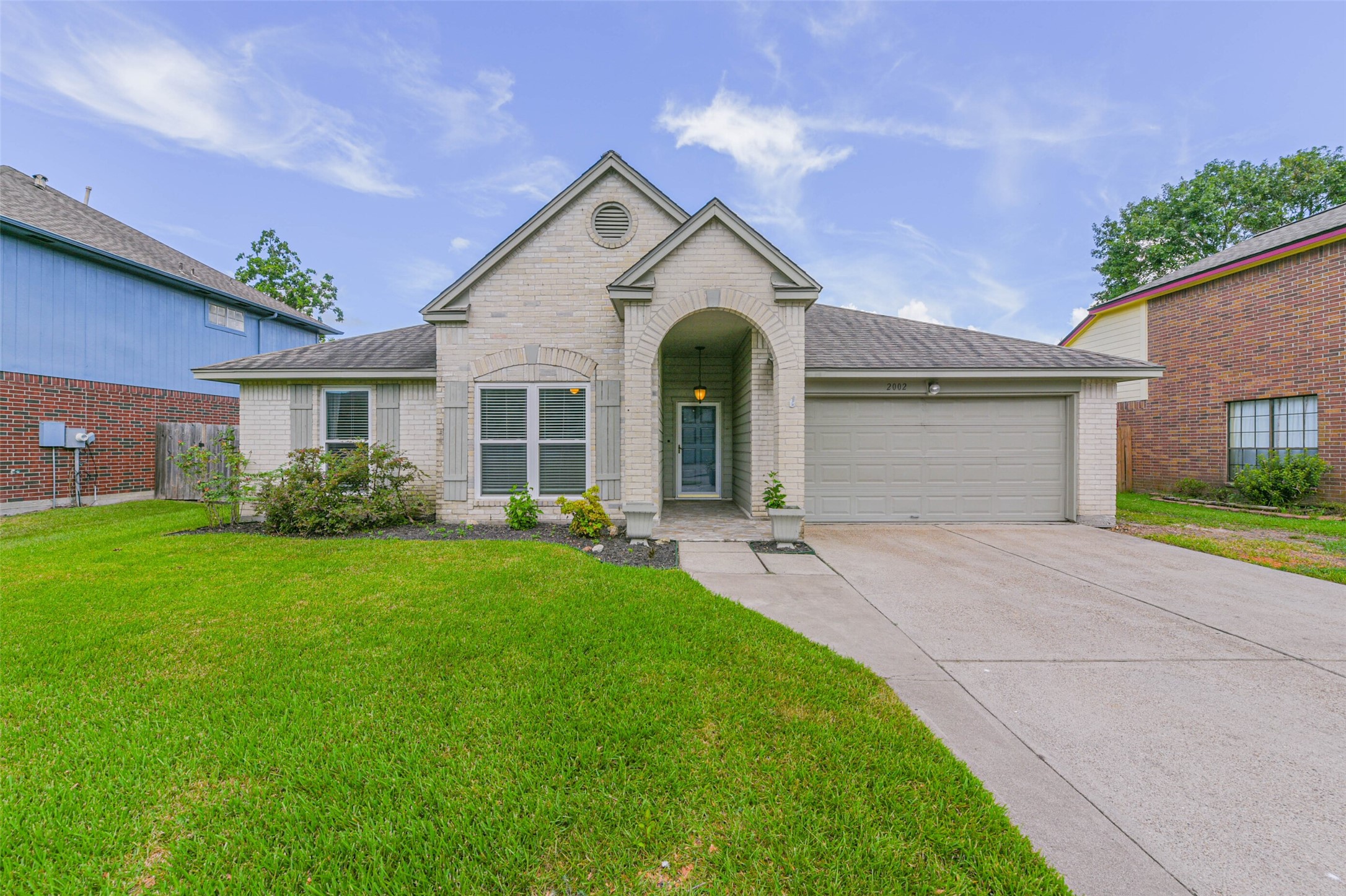 2002 Edinburg Avenue League City TX 77573
