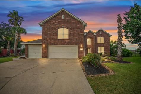 303 N Elder Grove Drive Pearland TX 77584