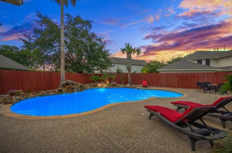 303 N Elder Grove Drive Pearland TX 77584