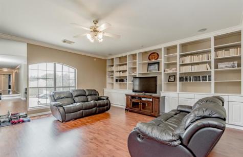 303 N Elder Grove Drive Pearland TX 77584