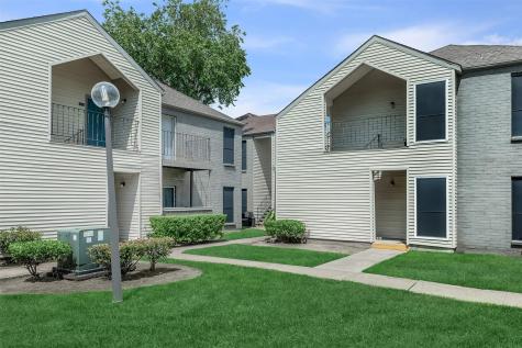 1111 W Main Street 4104 League City TX 77573