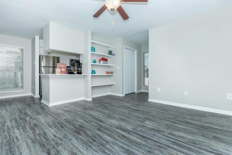 1111 W Main Street 4104 League City TX 77573