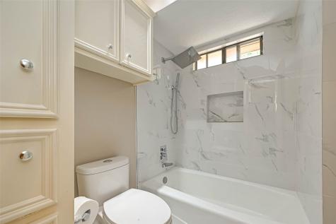 4902 River Hill Drive Kingwood TX 77345