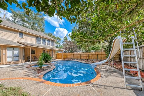 4902 River Hill Drive Kingwood TX 77345
