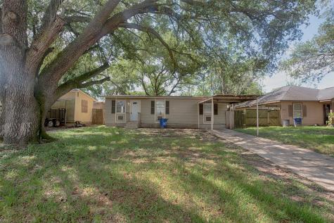 1805 Oriole Drive League City TX 77573