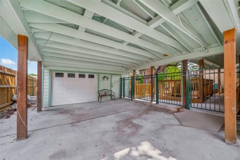 407 1/2 Fairbanks Street Houston TX 77009