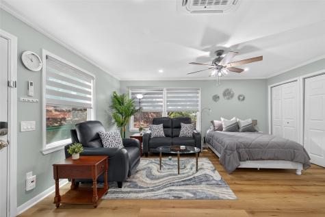 407 1/2 Fairbanks Street Houston TX 77009