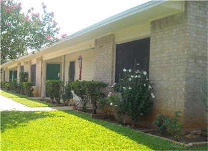 500 Cross Creek Dilley TX 78017