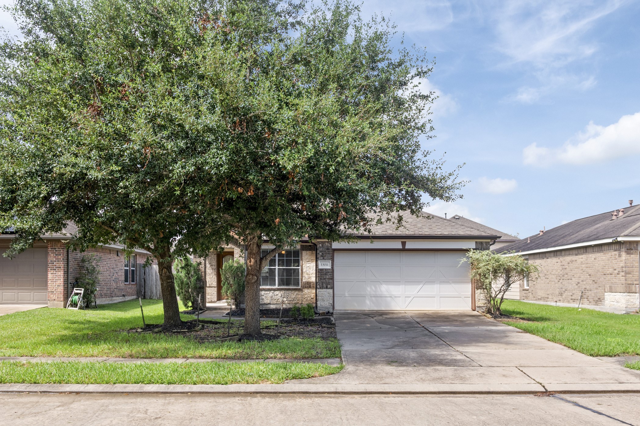13011 Trail Manor Drive Pearland TX 77584