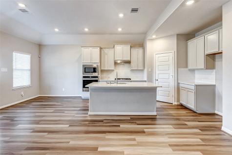 2165 Woodland Pine Drive Conroe TX 77384
