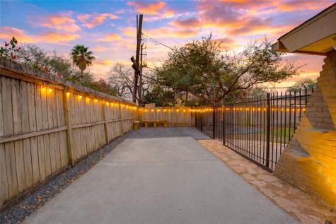 3201 Westridge Street A Houston TX 77025