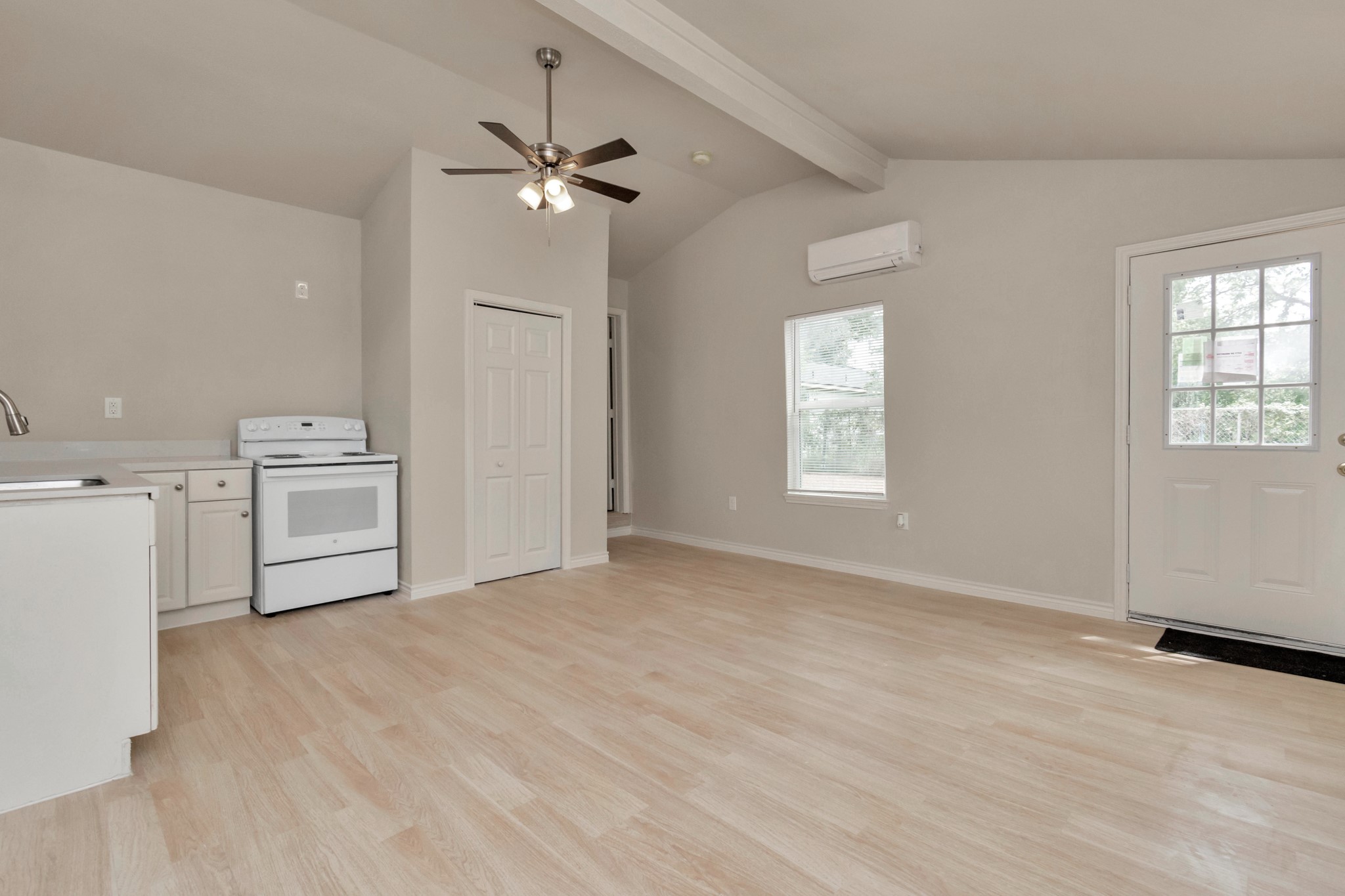 211 Stiles Street Houston TX 77011