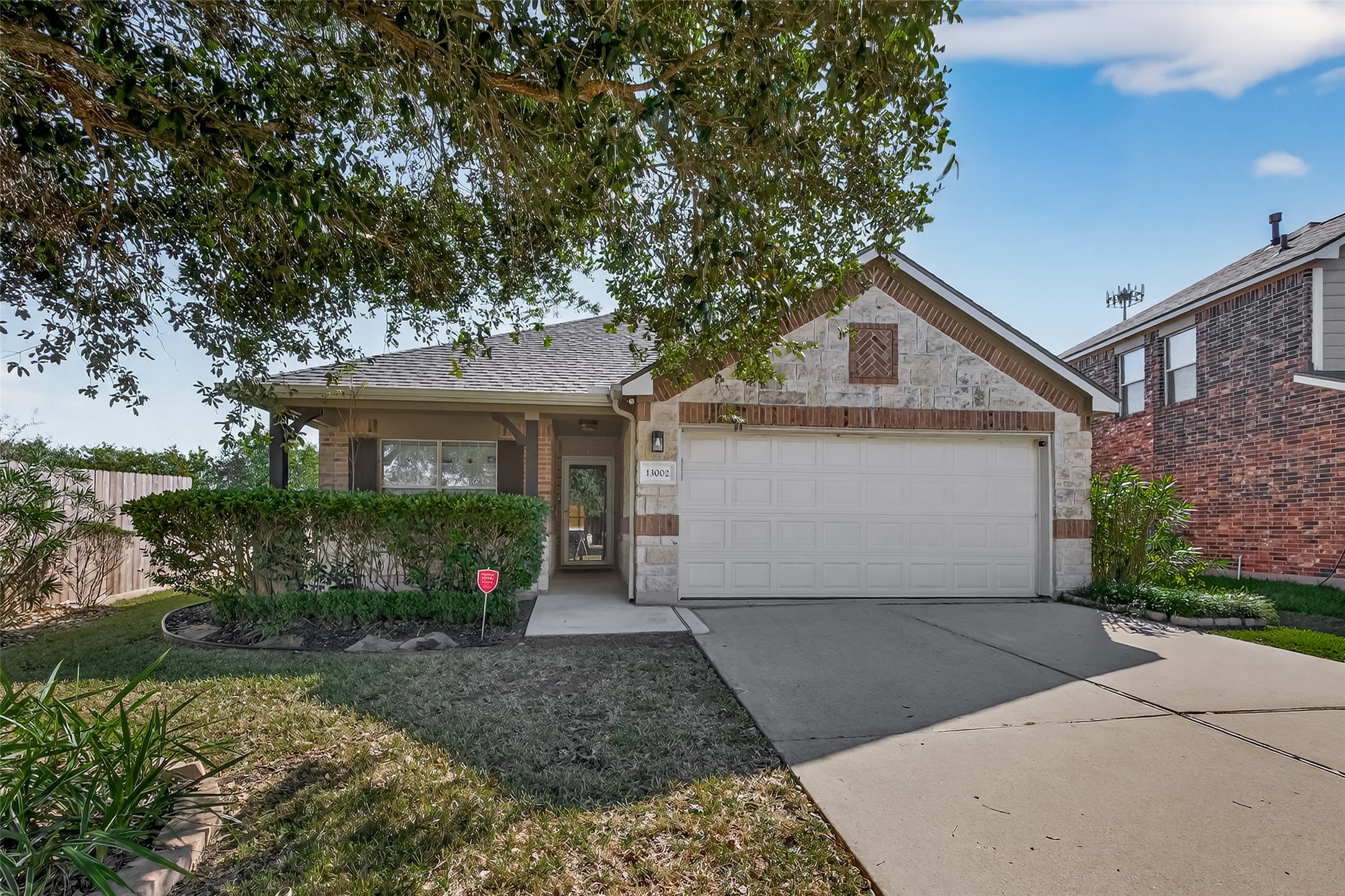 13002 Trail Manor Drive Pearland TX 77584
