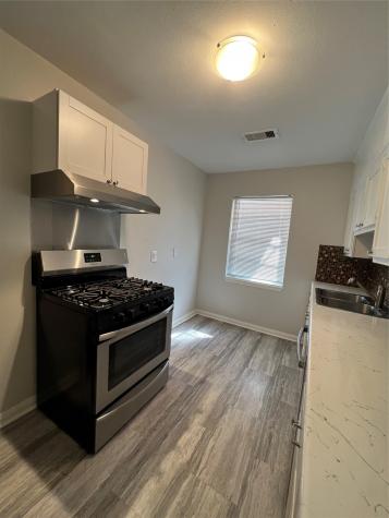 405 Farrer Street Angleton TX 77515