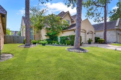 1208 Harbortown Drive Sugar Land TX 77498