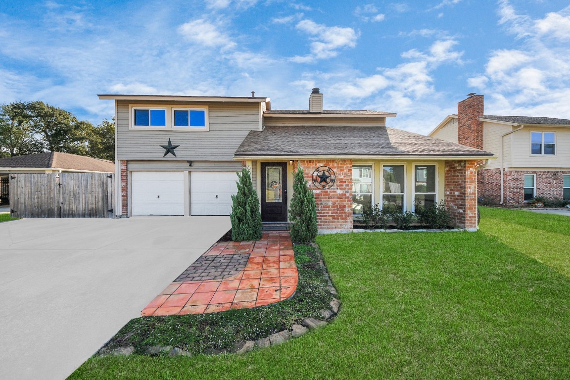 601 E Castle Harbour Drive Friendswood TX 77546