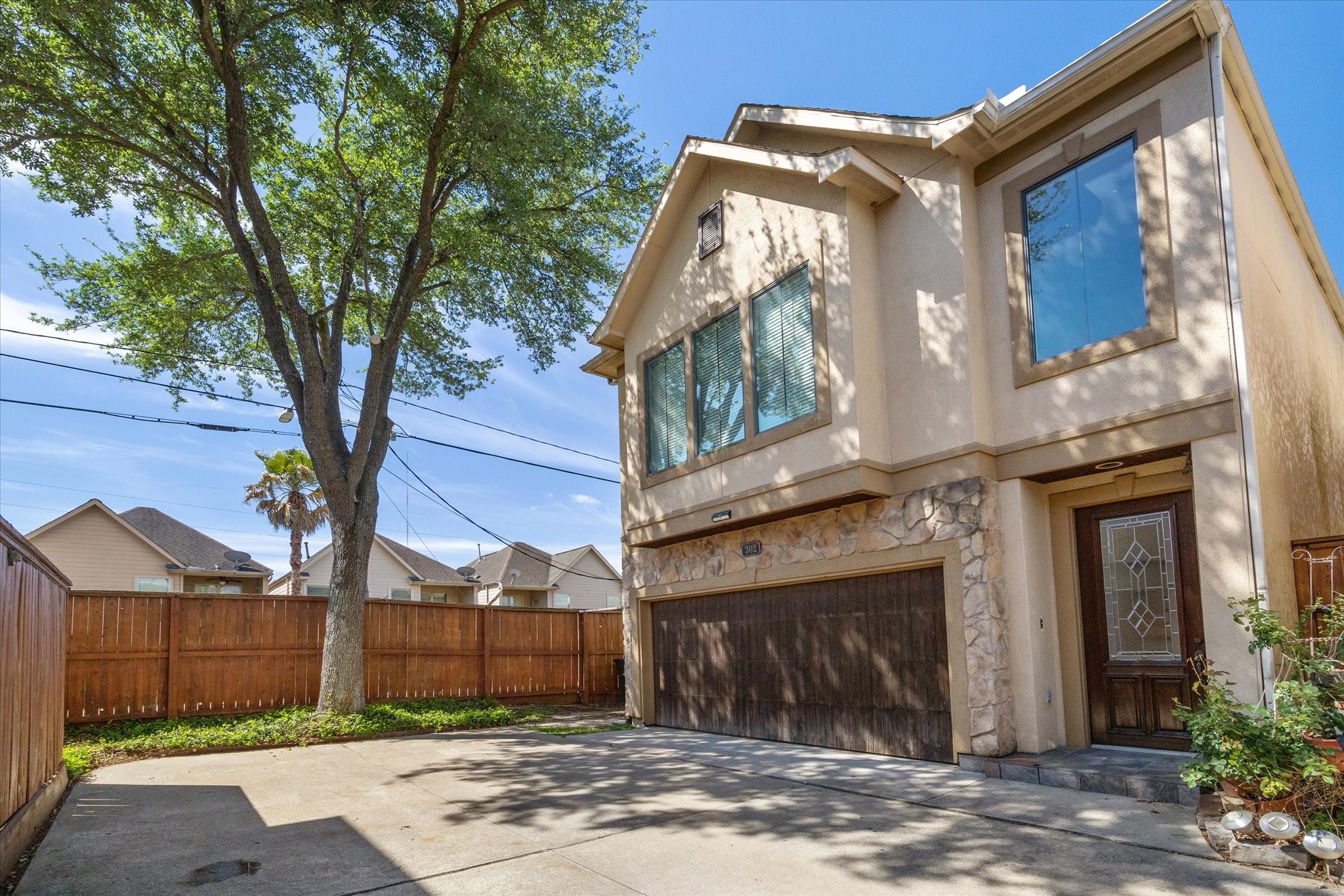 302 Grove Street Houston TX 77020