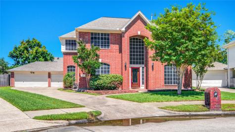 1742 Country Club Cove Drive Baytown TX 77521