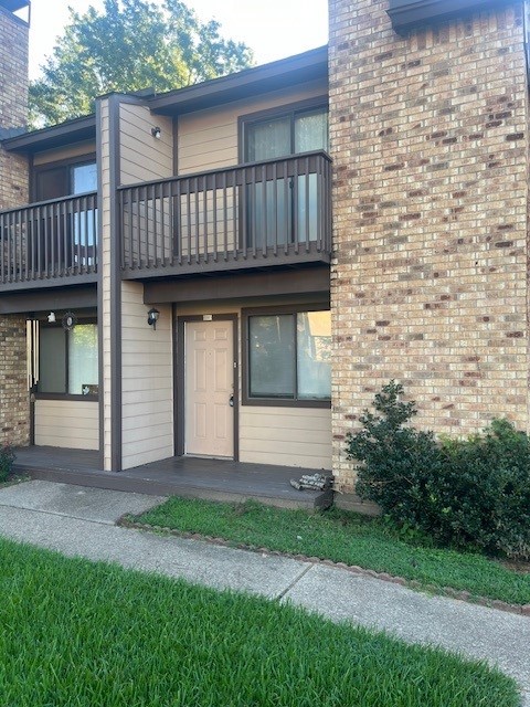 2521 Crosstimbers Street J3 Huntsville TX 77320