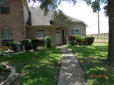 1402 Cypress Cove Street La Porte TX 77571