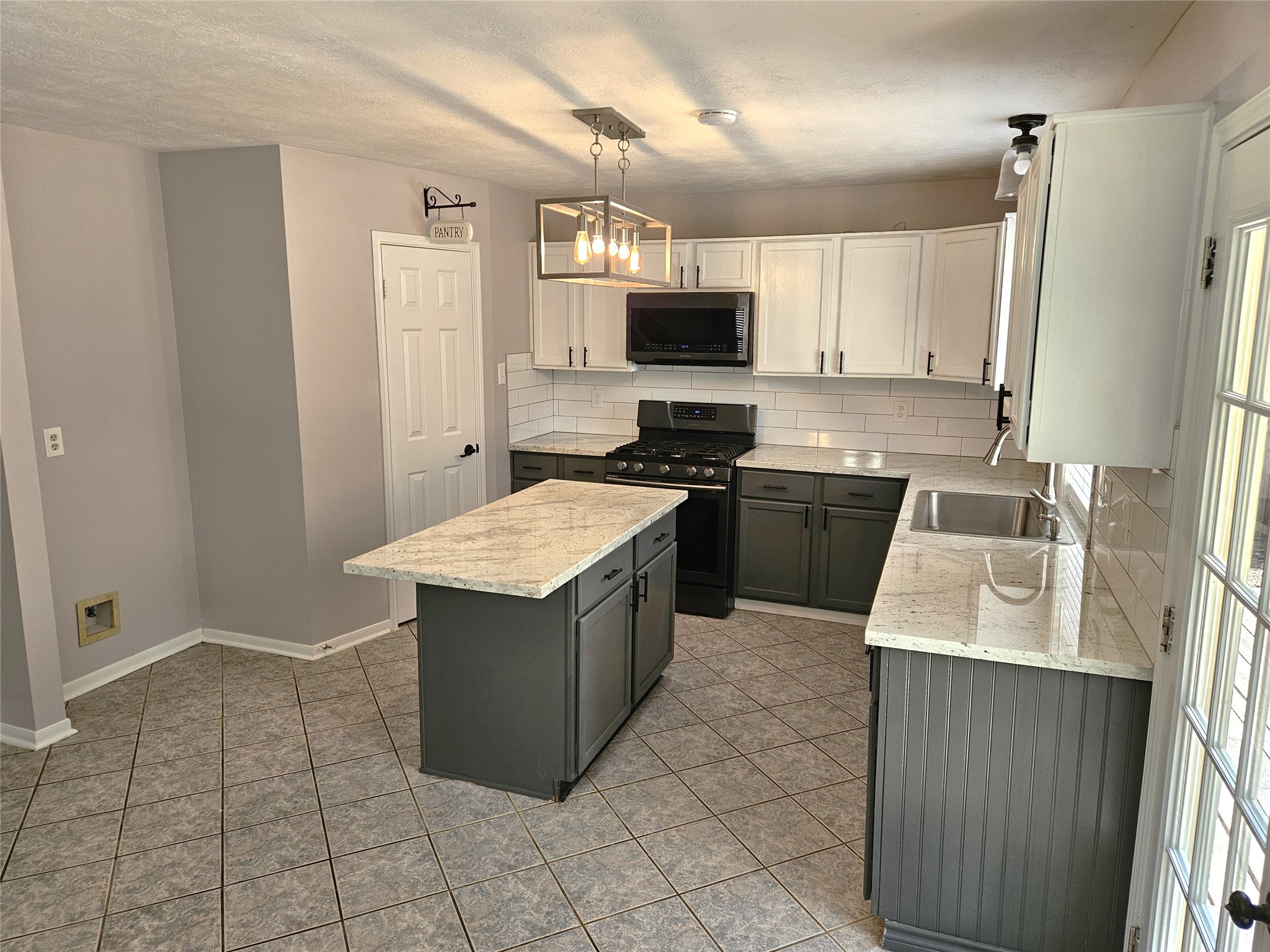 1734 Oak Ridge Drive Kemah TX 77565