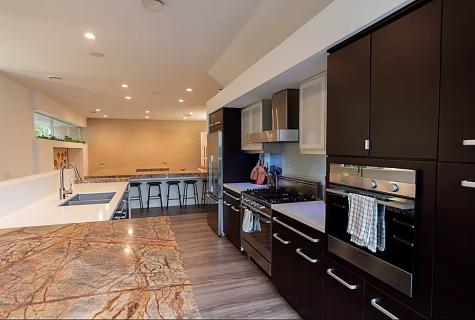 4904 S Shepherd Drive S Houston TX 77098