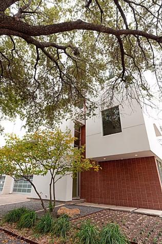 4904 S Shepherd Drive S Houston TX 77098