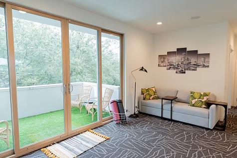4904 S Shepherd Drive S Houston TX 77098