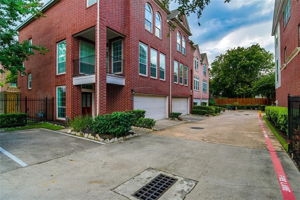 34 Waugh Drive A Houston TX 77007