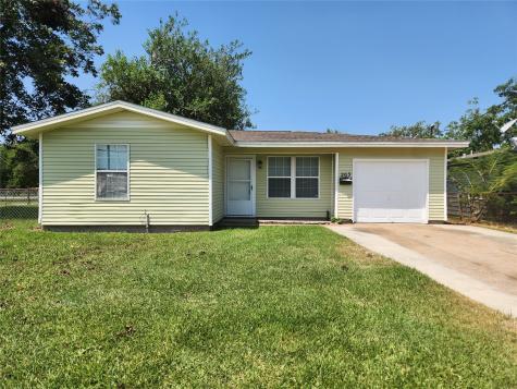 203 N Logan Street Texas City TX 77590