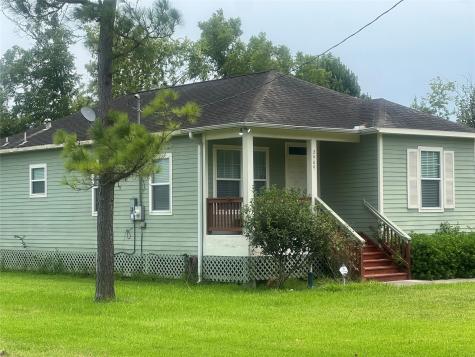 2909 Avenue H Dickinson TX 77539