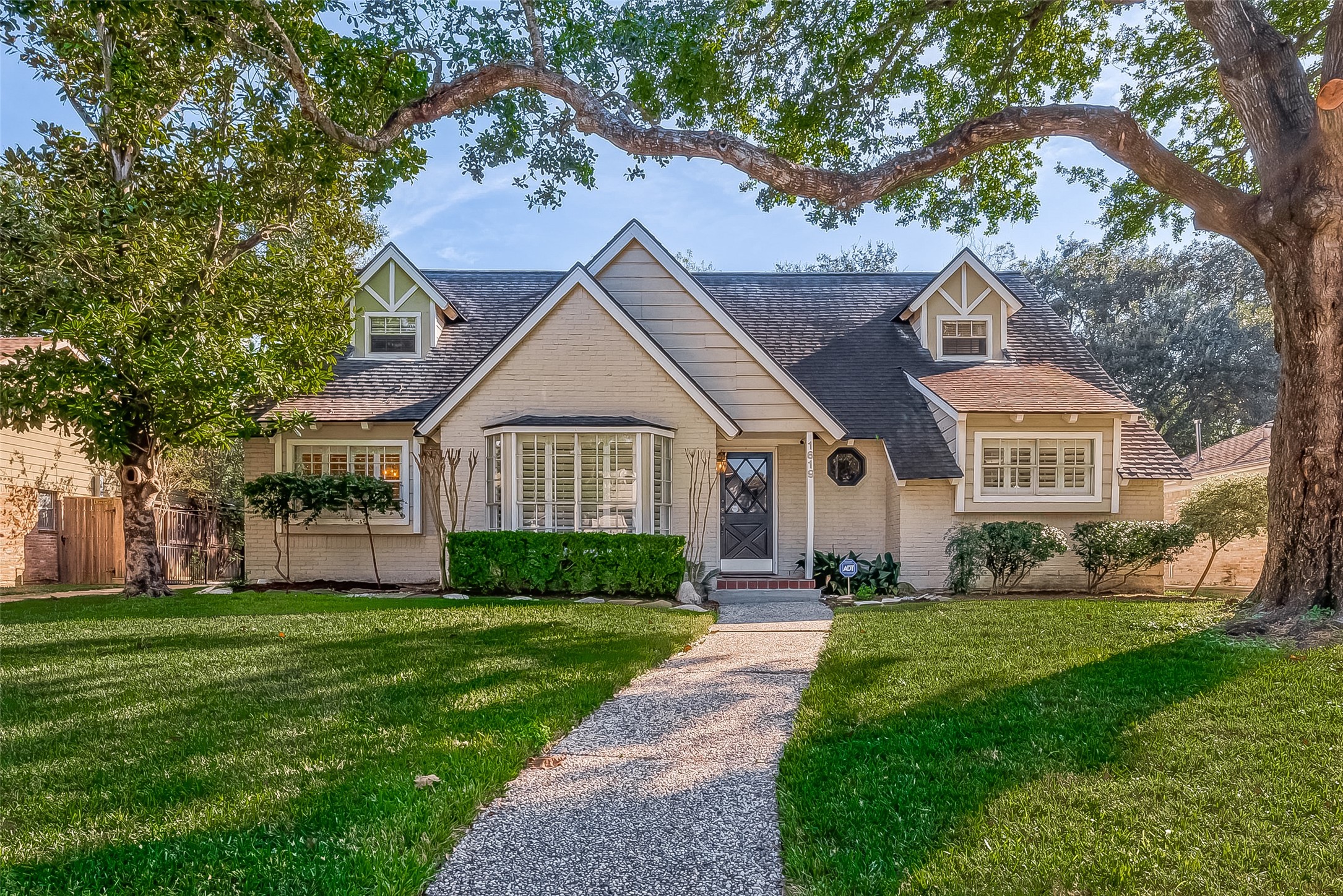 1619 Crystal Hills Drive Houston TX 77077
