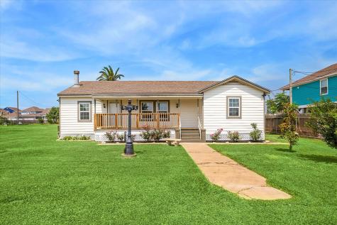 2226 103rd Street Galveston TX 77554