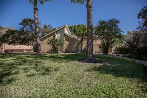 1627 Fall Valley Drive Houston TX 77077