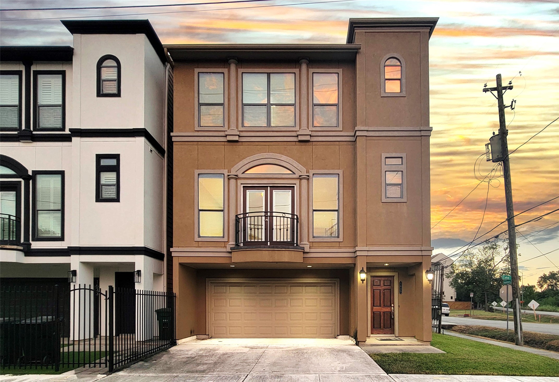 1635 Cohn Street Houston TX 77007