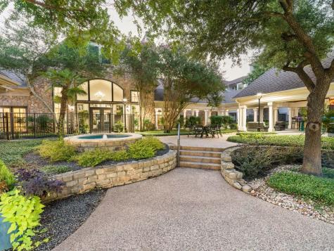 6607 Brodie Lane B1.434 Austin TX 78745