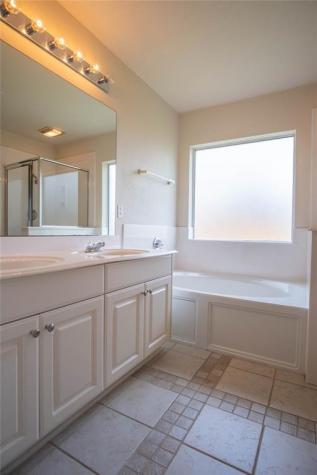 11304 Hidden Bay Drive Pearland TX 77584