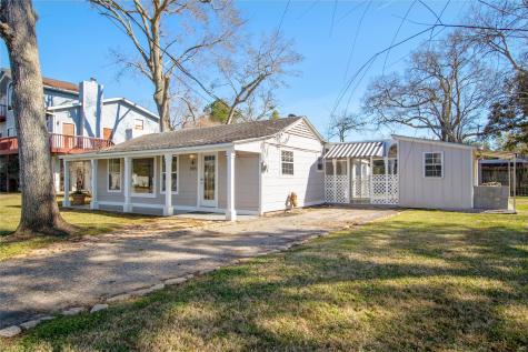 1915 Cove Park Drive Kemah TX 77565