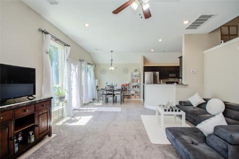 901 Grenshaw Street Houston TX 77088