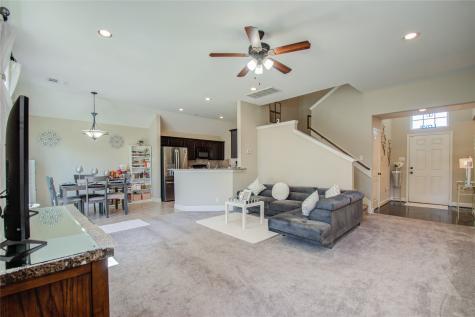 901 Grenshaw Street Houston TX 77088