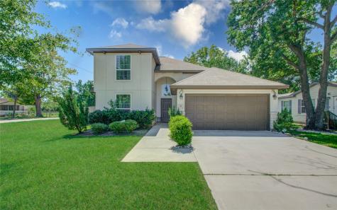 901 Grenshaw Street Houston TX 77088