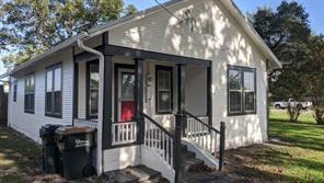 1002 N Center Street Weimar TX 78962